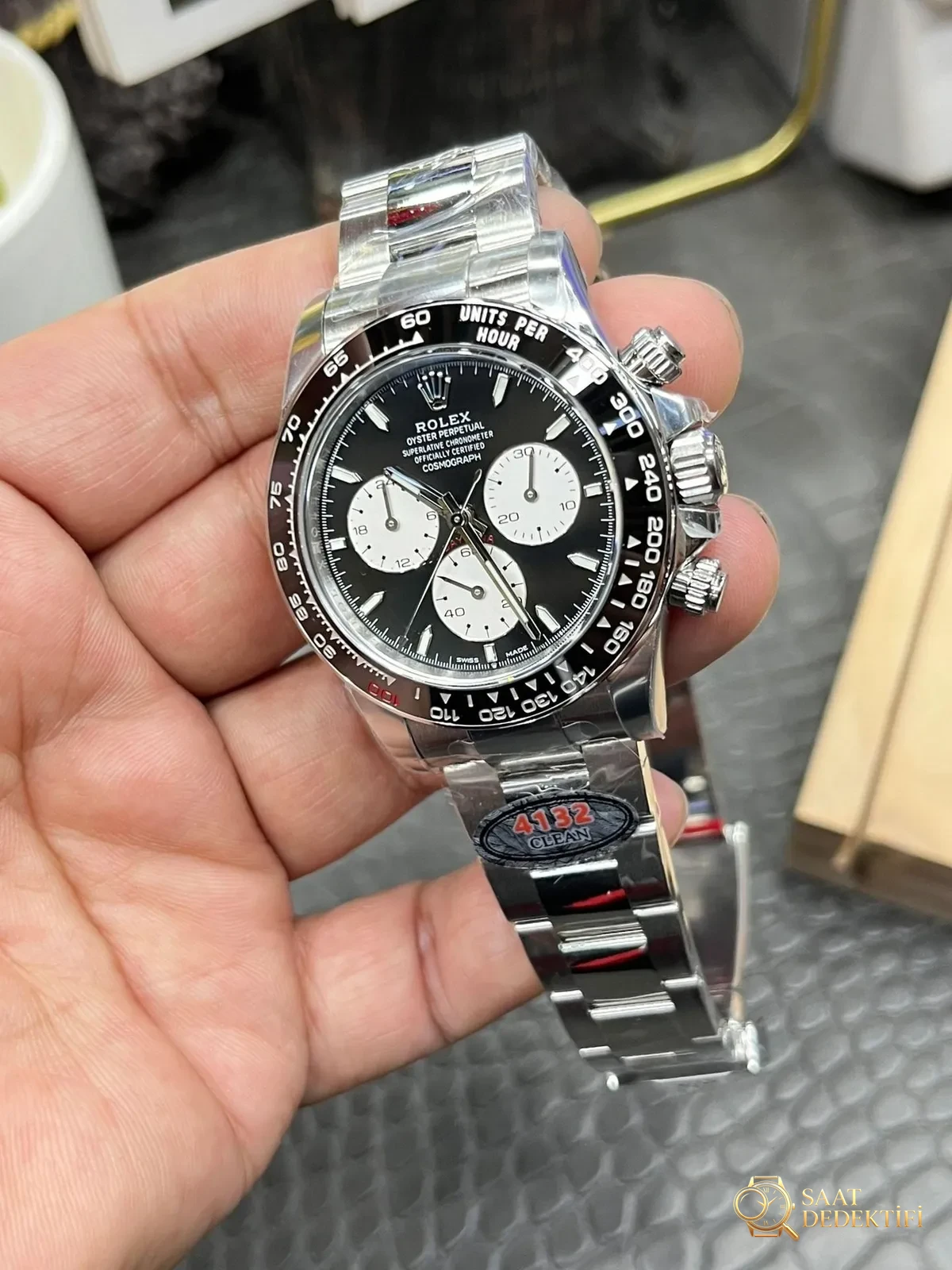 Neues Modell mit Rolex Daytona 4131-Uhrwerk: Ausführlicher Vergleich des Clean und des Originals unter natürlichem Licht – Armband, Schließe und Clip-Mechanismus