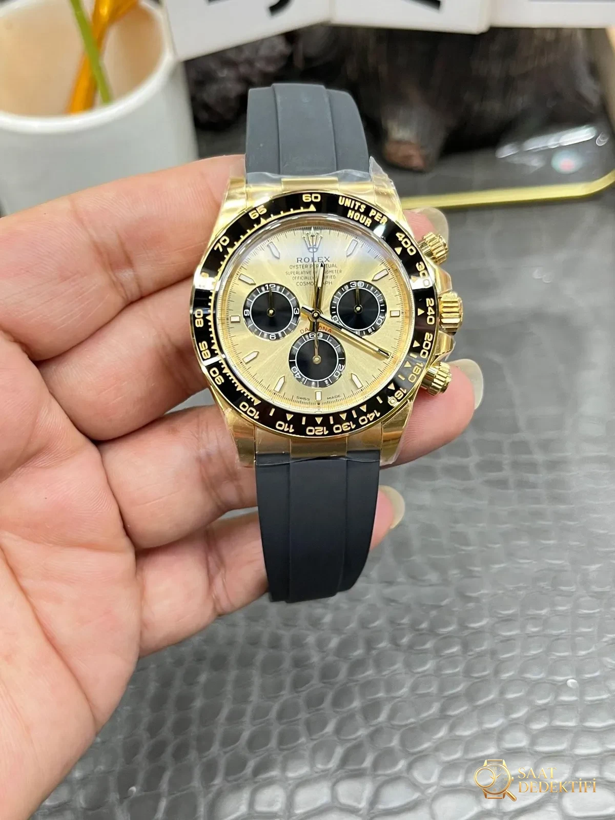 Neues Modell mit Rolex Daytona 4131-Uhrwerk: Ausführlicher Vergleich des Clean und des Originals unter natürlichem Licht – Phosphor und Super-LumiNova Night View