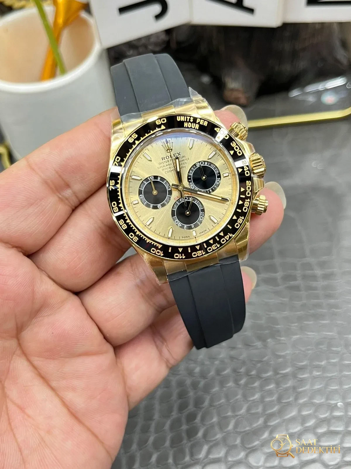 Neues Modell mit Rolex Daytona 4131-Uhrwerk: Ausführlicher Vergleich des Clean und des Originals unter natürlichem Licht – Allgemeiner Blickwinkel und ästhetische Haltung