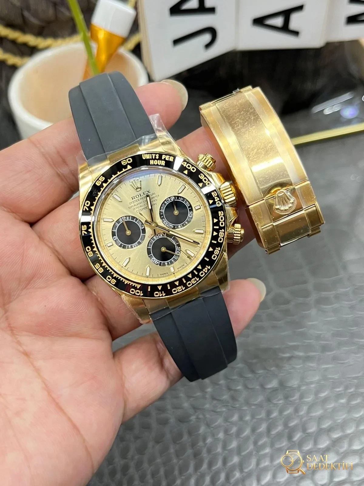 Neues Modell mit Rolex Daytona 4131-Uhrwerk: Eingehender Vergleich von „Clean“ und „Original“ unter natürlichem Licht – Antireflexionsbeschichtung (AR) aus Glas