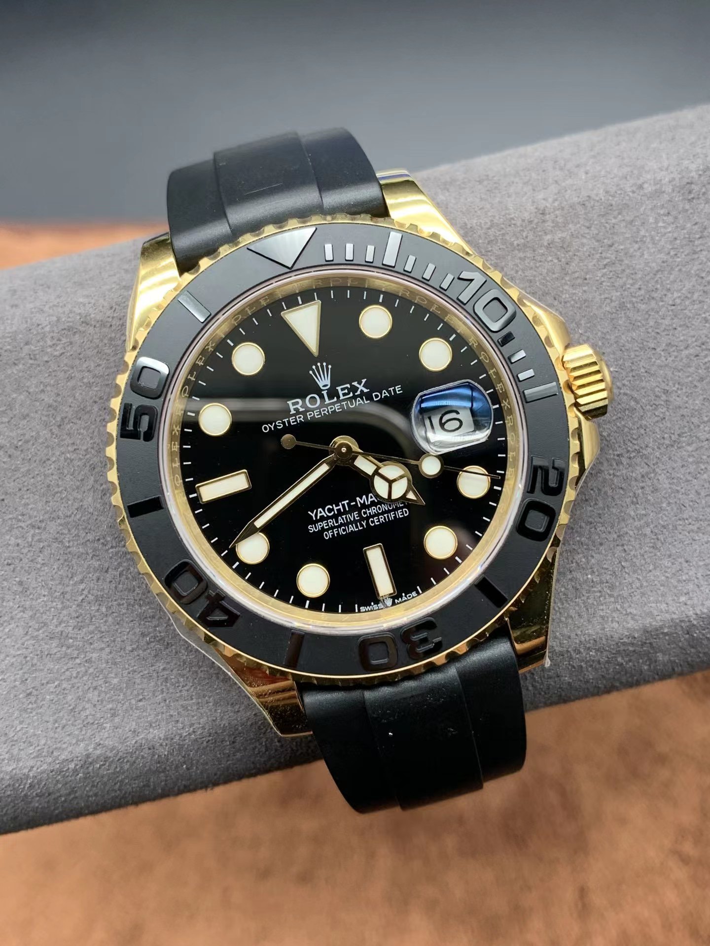 Replika Rolex YachtMaster 226658 Sarı Altın