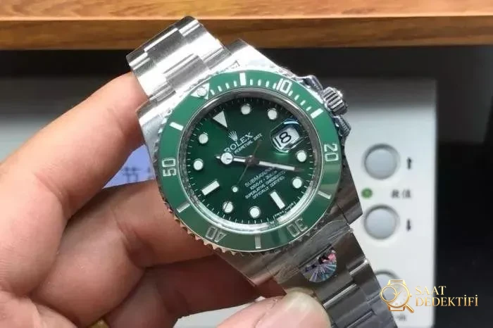 Rolex Yeşil Su Hayaleti kimlere yakışır? Okuyunca bilginiz artacak! - Kadran Detayı ve Bezel İşçiliği