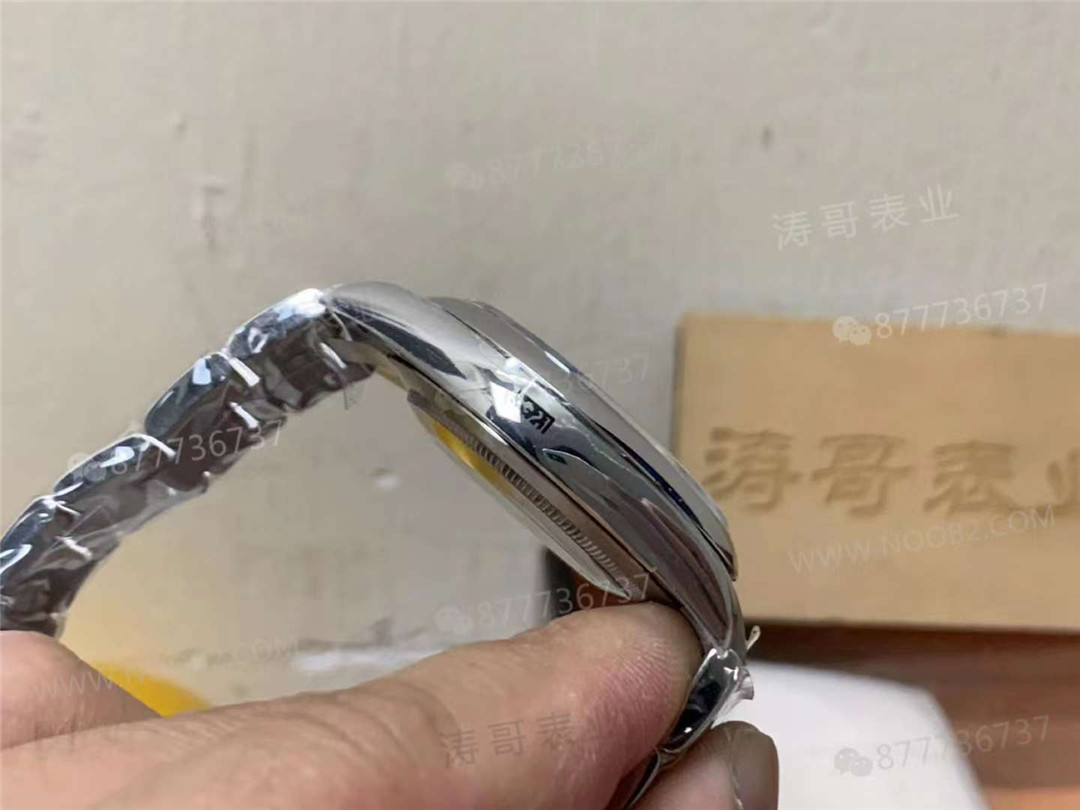 Rolex'in yeni Oyster Perpetual renkli balon kadranlı modeli: EW Factory mı KRF Factory mi daha iyi yapmış? — 6. fotoğraf