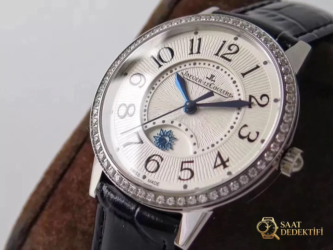 Romantizm de replika olur: ZF Factory Jaeger-LeCoultre Rendez-Vous gündüz-gece kadın kol saati - Kasa Profili ve Kurma Kolu İncelemesi