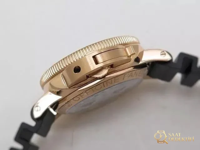 Rose gold saatler: VS Factory Panerai PAM684 mı yoksa N Factory Rolex Yacht-Master mı daha iyi? - Bilekte Duruş ve Kasa Orantısı