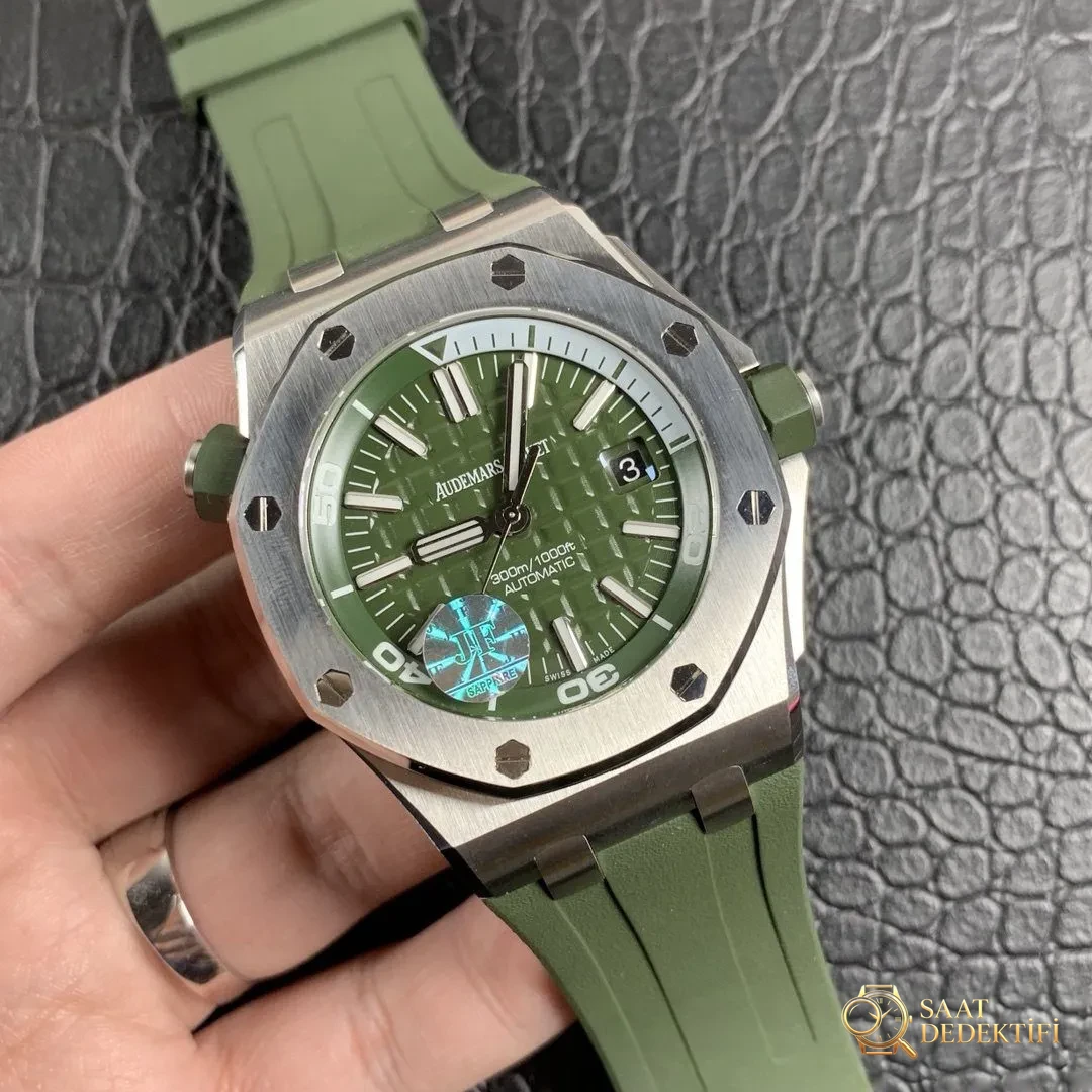 Royal Oak Offshore JF15710 Askeri Yeşil Replika Saat Gerçek Çekim İncelemesi - Kasa Profili ve Kurma Kolu İncelemesi
