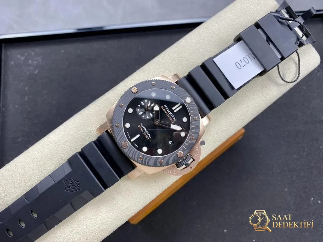 SBF (VS Factory) Panerai 1070 roze altın ve karbon fiber ilk bakışta sahte durur mu? - Kadran Detayı ve Bezel İşçiliği
