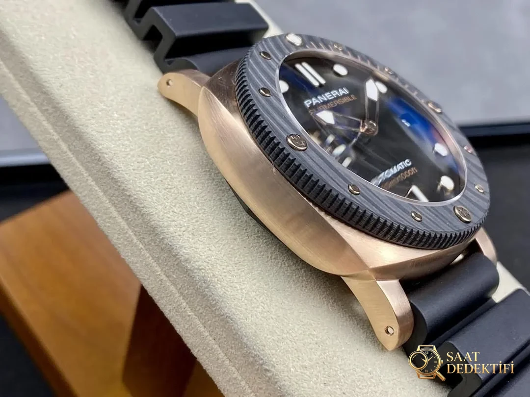 SBF (VS Factory) Panerai 1070 roze altın ve karbon fiber ilk bakışta sahte durur mu? - Bilezik, Toka ve Klips Mekanizması