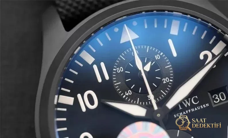 Seramik Versiyon ZF Factory IWC Pilot Kronograf TOPGUN Serisi Replika Saat İncelemesi - Genel Açı ve Estetik Duruş