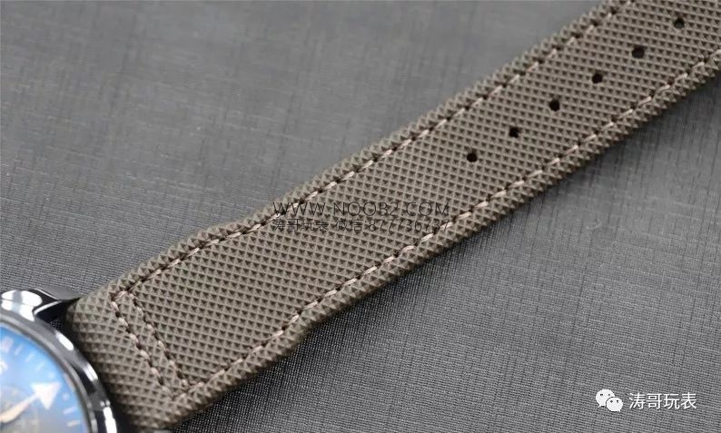 Seramik Versiyon ZF Factory IWC Pilot Kronograf TOPGUN Serisi Replika Saat İncelemesi — 22. fotoğraf