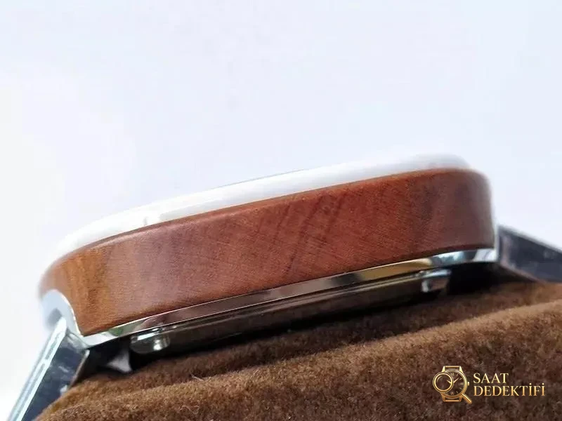 SevenFriday sakura gerçek-replika karşılaştırmalı incelemesi: SV Factory SevenFriday Tokyo Limited Edition P1B/03 replika saat nasıl? - Kasa Çeliği ve Polisaj Kalitesi