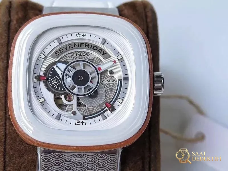 SevenFriday sakura gerçek-replika karşılaştırmalı incelemesi: SV Factory SevenFriday Tokyo Limited Edition P1B/03 replika saat nasıl? - Bilezik Bakla Ayrımı ve Pim Yapısı