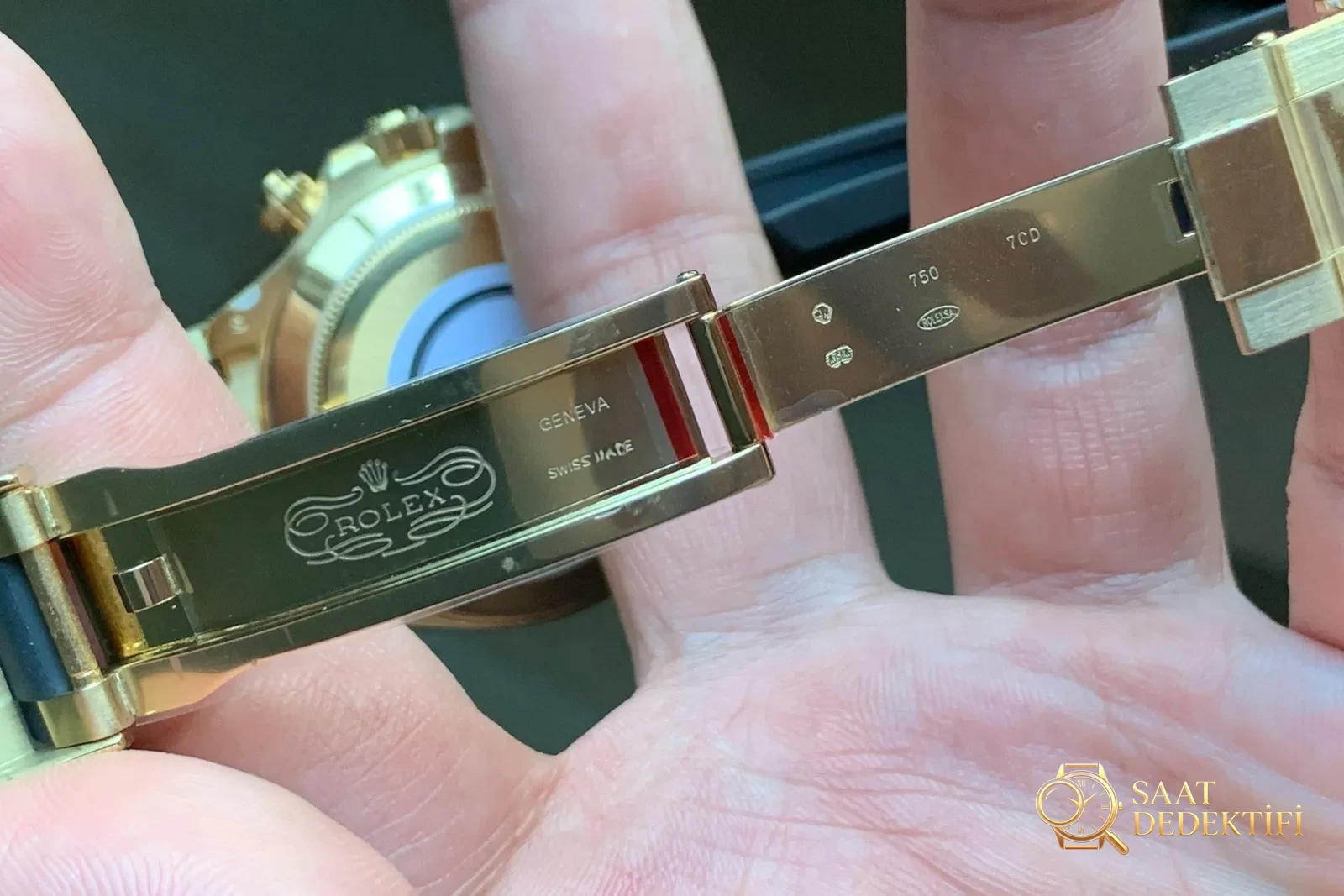 Shawn Yue'nin taktığı Clean Rolex Daytona 116518: altın rengi gerçeğe ne kadar yakın? - görsel 10