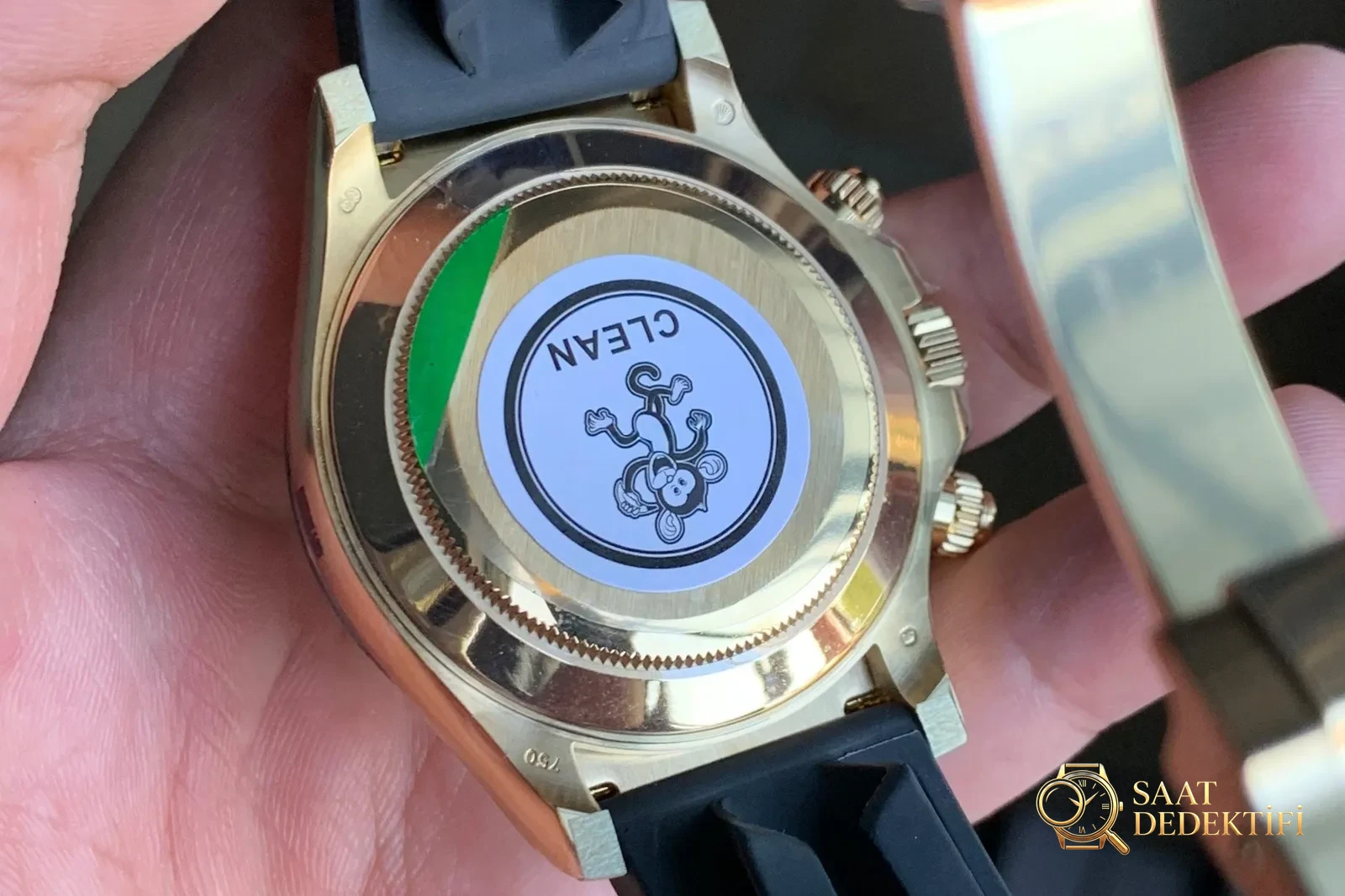 Shawn Yue'nin taktığı Clean Rolex Daytona 116518: altın rengi gerçeğe ne kadar yakın? - görsel 11