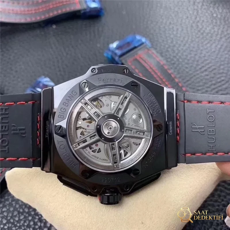 Sınırlı üretim: HBBV6 Factory Hublot Big Bang Ferrari Ceramic F11 serisi 401 replika saat nasıl? - Toka İçi Mikro Ayar Mekanizması