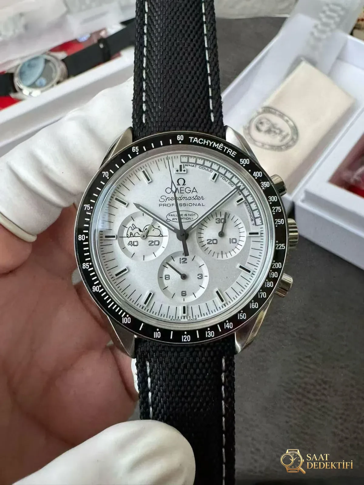SMF Factory Omega Speedmaster Snoopy 3. Nesil kadran orijinaline uygun mu? İşçiliği nasıl? - Arka Kapak ve Mekanizma Detayı