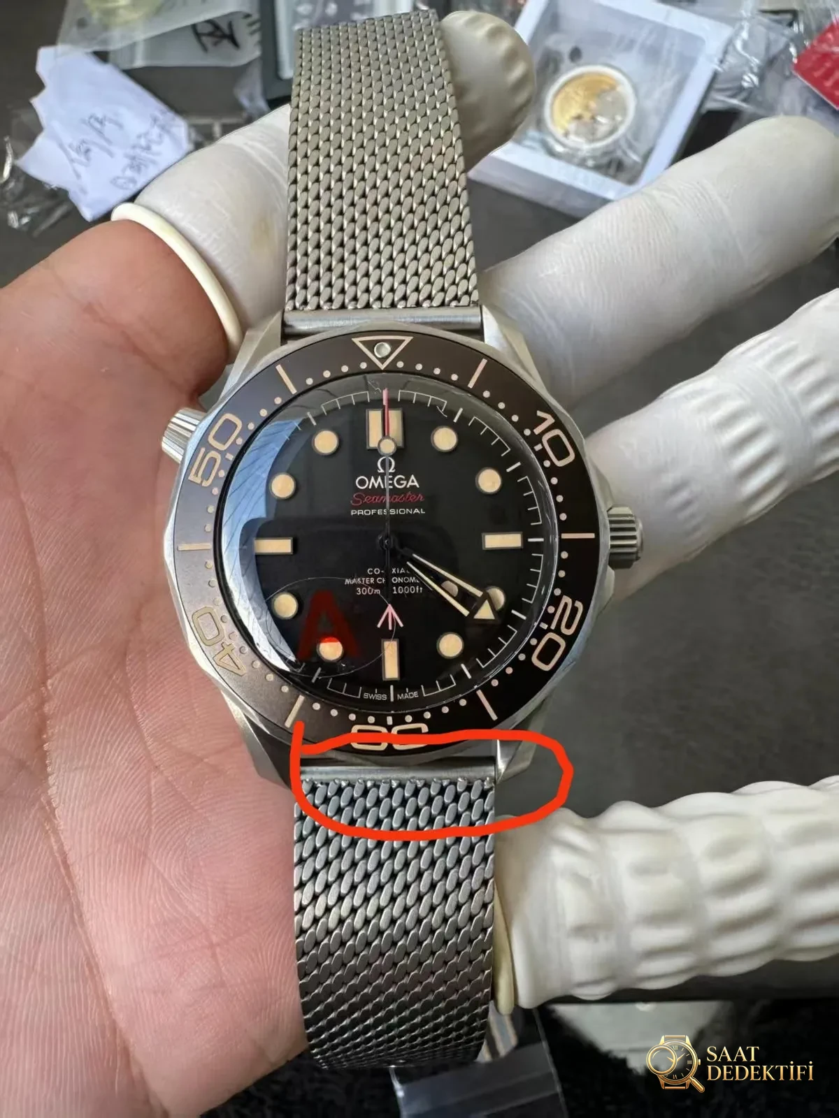 Super Clone 8800 Mekanizmali vs Factory Seamaster 300M Saatler Karşılaş... - Ön Görünüm ve Kasa Tasarımı