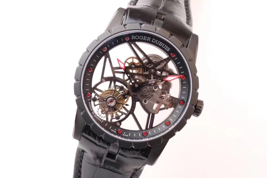 “Süper sporcuların” standardı: BBR Factory Roger Dubuis Excalibur serisi tourbillon 505SQ mekanizmalı iskelet mekanik replika saat incelemesi — 11. fotoğraf