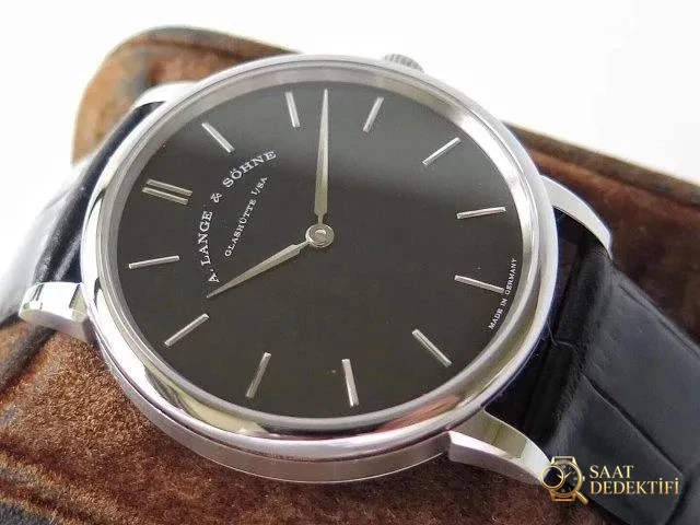 A.Lange & Söhne Saxonia Parlatılmış Bezel