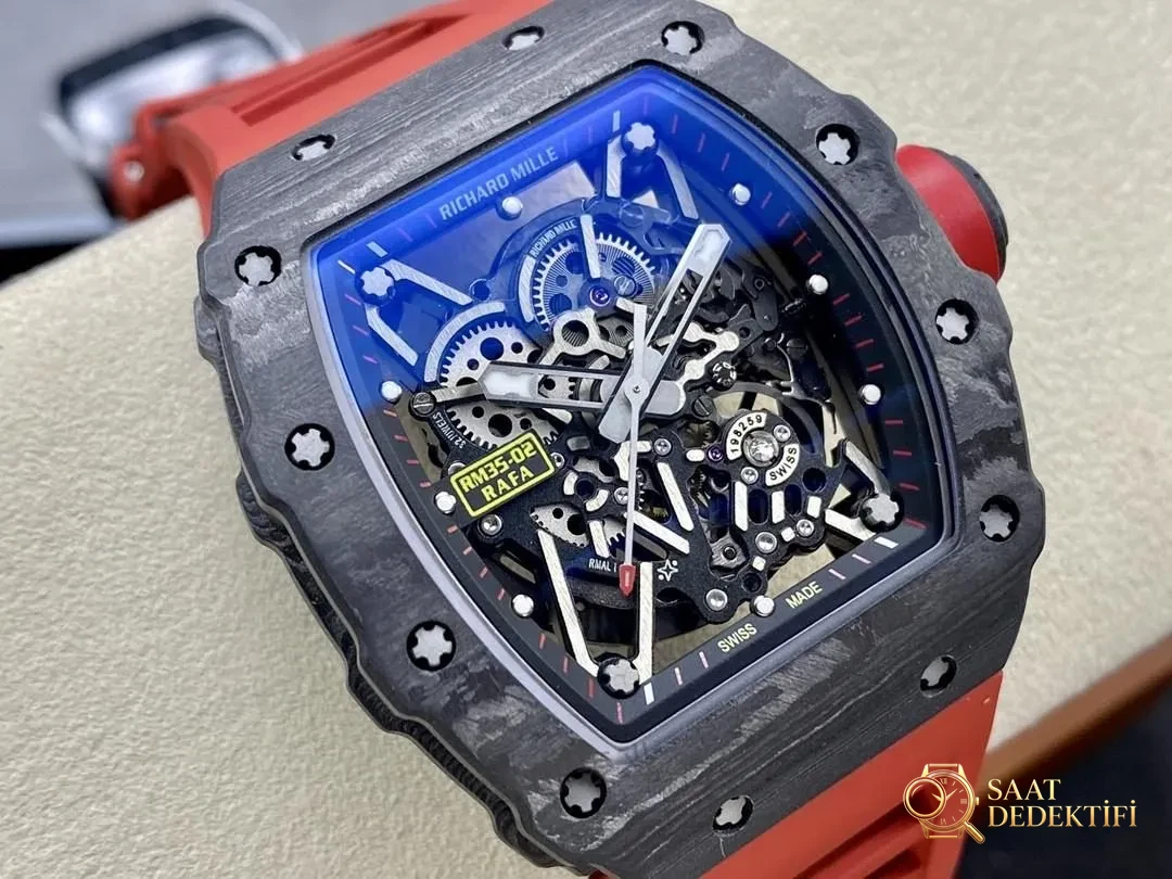 T+ Fabrikası Richard Mille RM35-02: Bu kalite ZF gibi büyük fabrikaları rahatça geçer (balans çarkı hareketli) - Kasa Profili ve Kurma Kolu İncelemesi