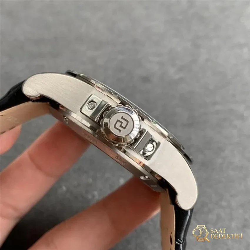 TBF Factory Roger Dubuis EXCALIBUR (Excalibur serisi) 0542 (0543) saat incelemesi - Kurma Kolu Yivleri ve Tutuş Dokusu