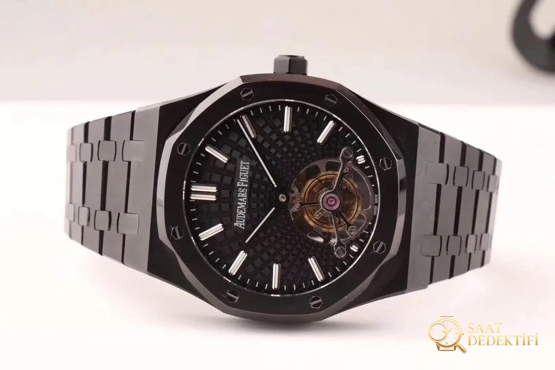 Teknik bölüm: 2019 R8 Factory yeni Audemars Piguet Royal Oak Black Warrior tourbillon ultra ince replika saat almaya değer mi? - Arka Kapak ve Mekanizma Detayı