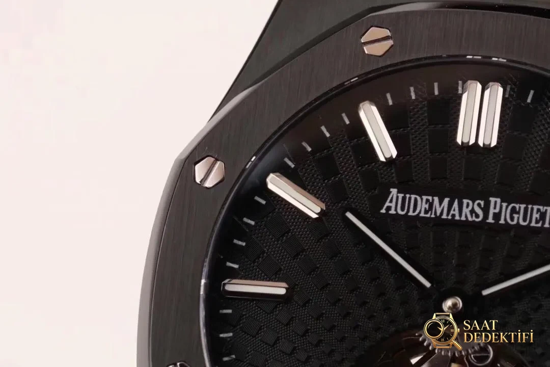 Teknik bölüm: 2019 R8 Factory yeni Audemars Piguet Royal Oak Black Warrior tourbillon ultra ince replika saat almaya değer mi? - Bilekte Duruş ve Kasa Orantısı