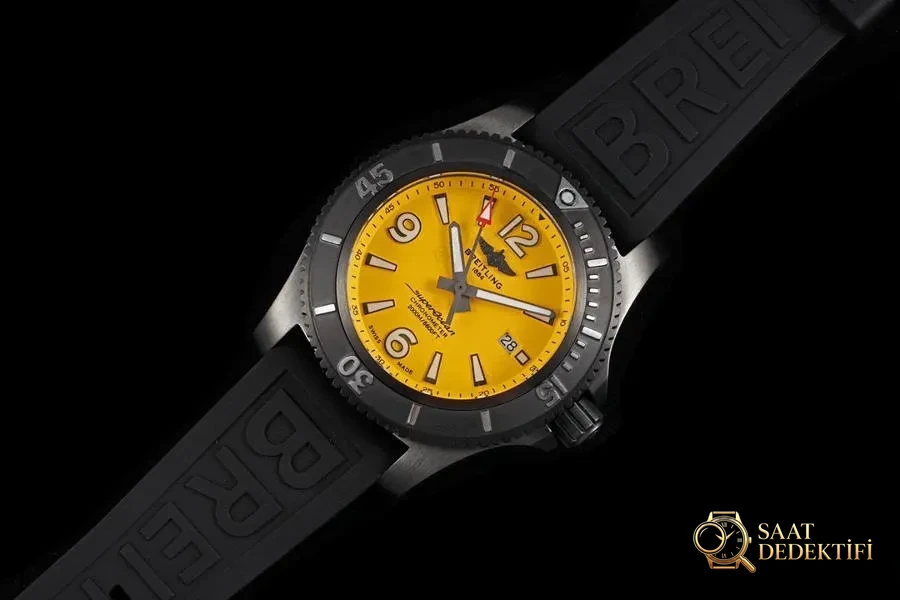 TF Factory Breitling Superocean Serisi M17368D71I1S2 Saat İncelemesi - Kasa Profili ve Kurma Kolu İncelemesi