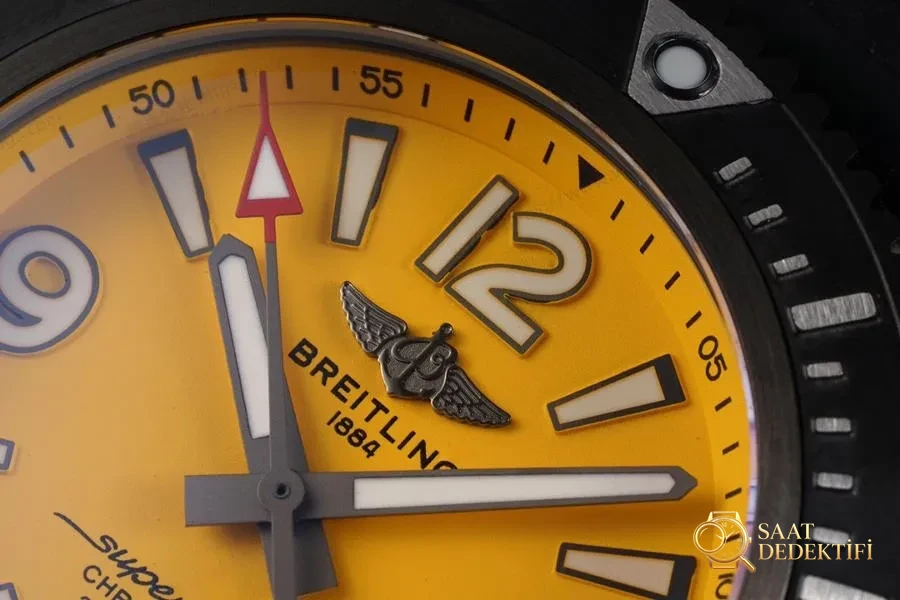TF Factory Breitling Superocean Serisi M17368D71I1S2 Saat İncelemesi - Arka Kapak ve Mekanizma Detayı