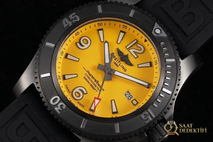 TF Factory Breitling Superocean Serisi M17368D71I1S2 Saat İncelemesi - Makro Kadran ve İndeks İşçiliği