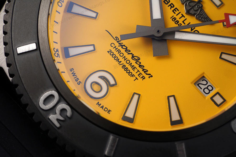 TF Factory Breitling Superocean Serisi M17368D71I1S2 Saat İncelemesi — 7. fotoğraf