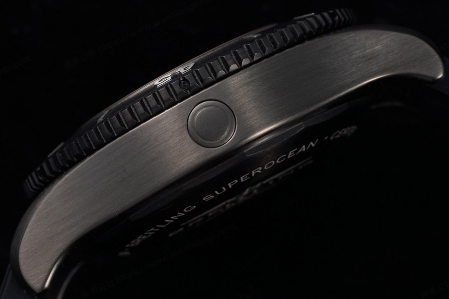 TF Factory Breitling Superocean Serisi M17368D71I1S2 Saat İncelemesi — 8. fotoğraf