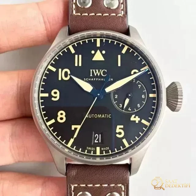 Titanyum Kasalı ZF Factory IWC Pilot Serisi IW501004 Titanyum Big Pilot Gerçek-Replika Karşılaştırma İncelemesi - Kasa Çeliği ve Polisaj Kalitesi