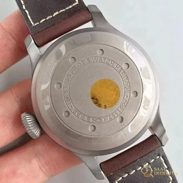 Titanyum Kasalı ZF Factory IWC Pilot Serisi IW501004 Titanyum Big Pilot Gerçek-Replika Karşılaştırma İncelemesi - Bilezik Bakla Ayrımı ve Pim Yapısı