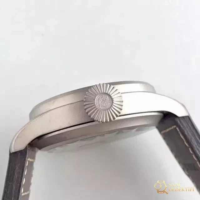 Titanyum Kasalı ZF Factory IWC Pilot Serisi IW501004 Titanyum Big Pilot Gerçek-Replika Karşılaştırma İncelemesi - Toka İçi Mikro Ayar Mekanizması