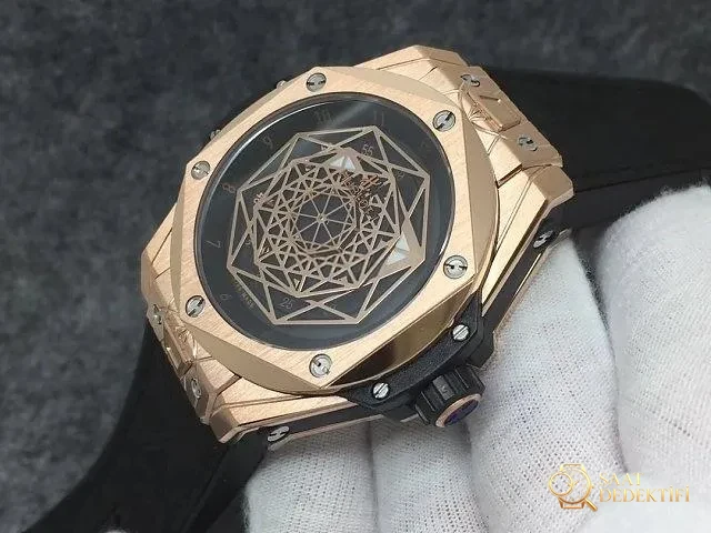 Replika Hublot Sang Mavi Tattoo Saat