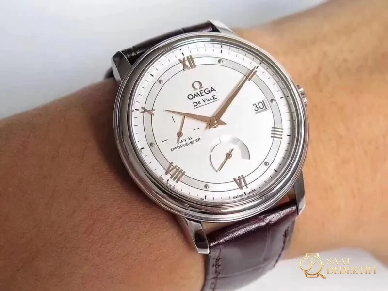 TW Factory Omega De Ville gerçek güç göstergeli 424 replika saat ne seviyede? Kalitesi nasıl? - Yan Profil ve Kordon Bağlantısı