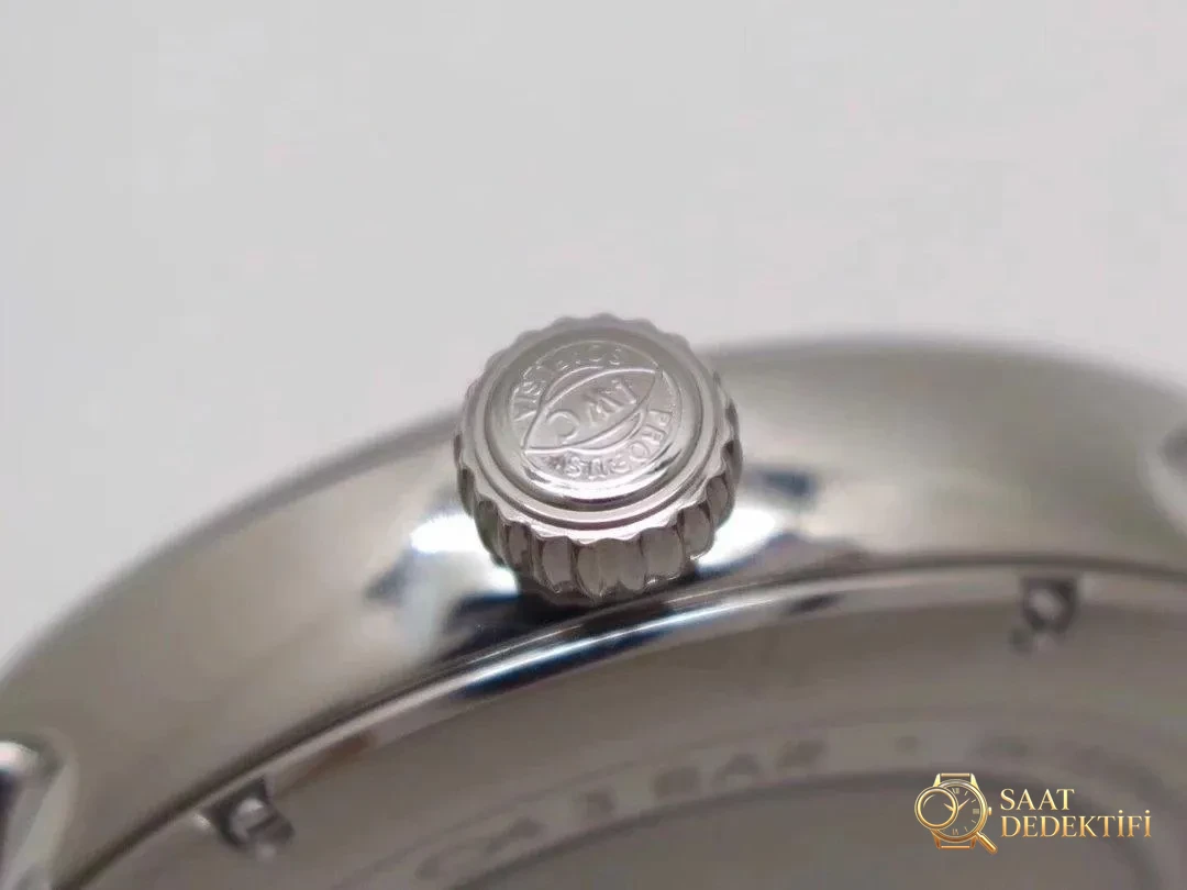 Replika IWC IW356601 Kurma Kolu Yakın Çekim