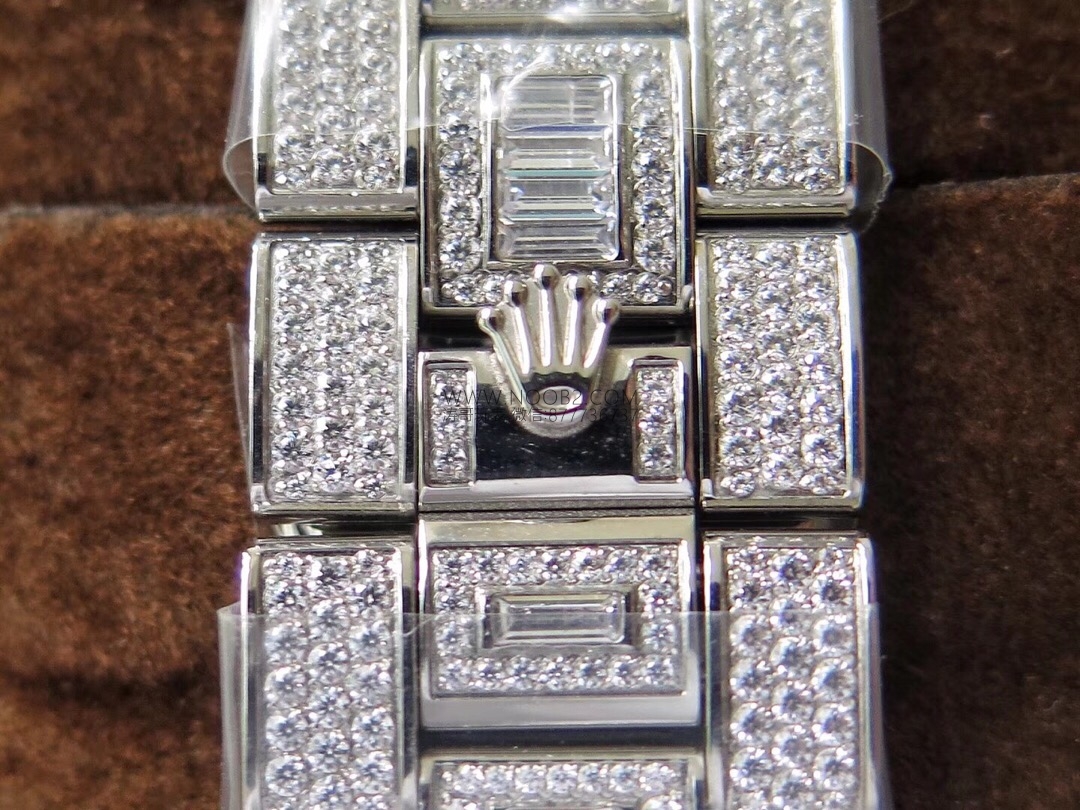 TW Factory Rolex yıldız gökyüzü elmas kaplı özel versiyon replika saat incelemesi — 10. fotoğraf