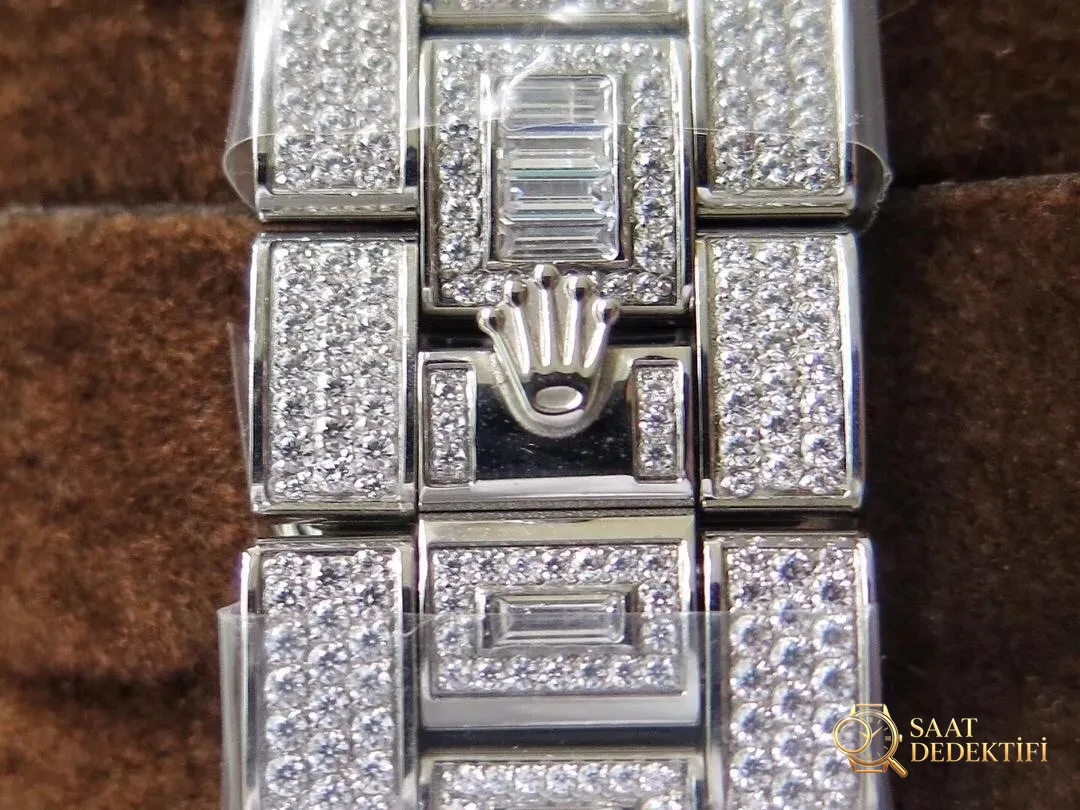 TW Factory Rolex yıldız gökyüzü elmas kaplı özel versiyon replika saat incelemesi - Mekanizma Zemberek ve Balans Detayı