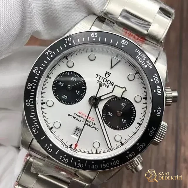 TW Factory Tudor Black Bay 79360 Panda Kadranlı Kronograf Replika Saat - Arka Kapak ve Mekanizma Detayı