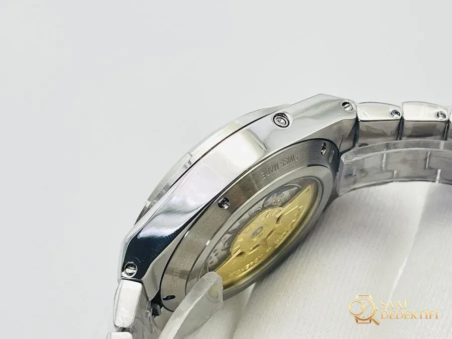 TWS Factory Vacheron Constantin Overseas serisi 4300V/120G-B102 sonsuz takvimli çok fonksiyonlu kol saati incelemesi - Yan Profil ve Kordon Bağlantısı