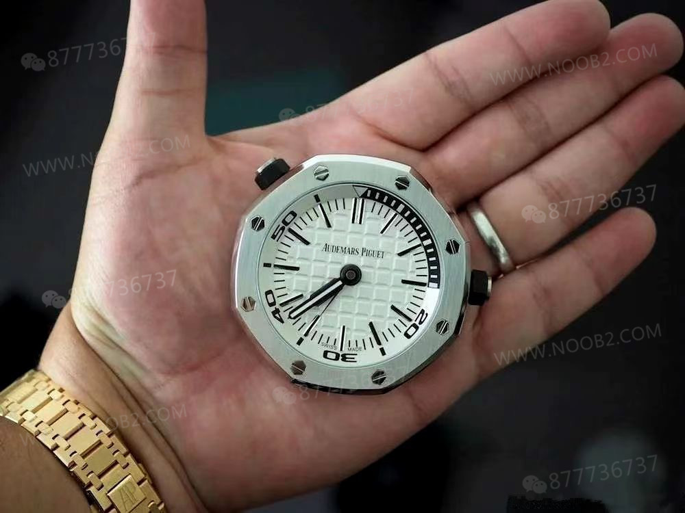 TZ Audemars Piguet Royal Oak serisi masa saati ayarlama yöntemi nasıl? — 2. fotoğraf