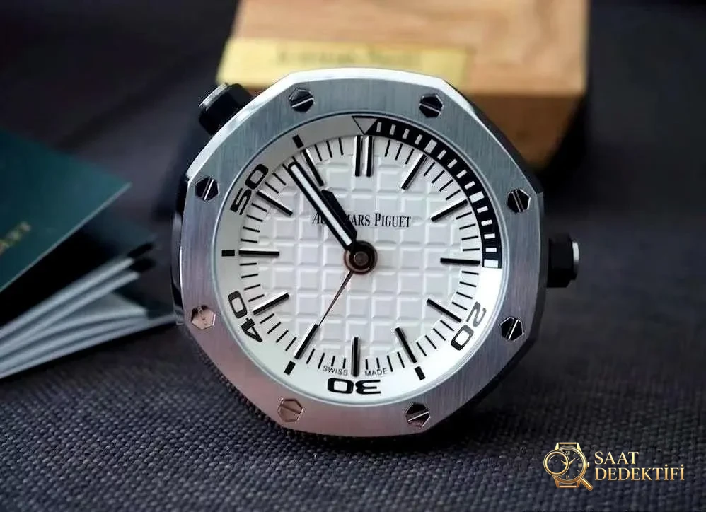 TZ Audemars Piguet Royal Oak serisi masa saati ayarlama yöntemi nasıl? - Bilezik Bakla Ayrımı ve Pim Yapısı