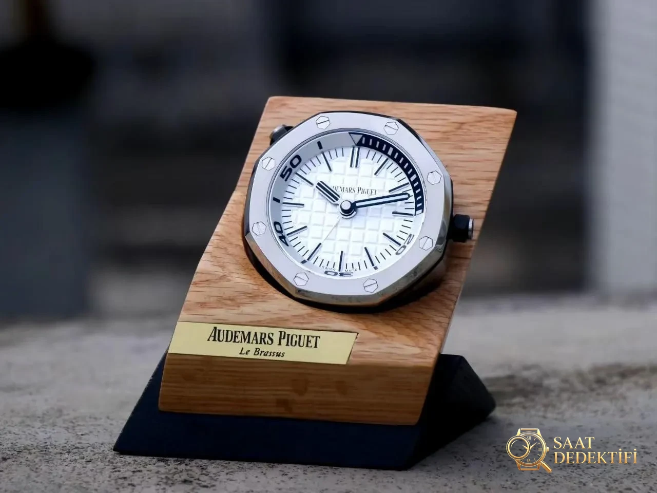 TZ Audemars Piguet Royal Oak serisi masa saati ayarlama yöntemi nasıl? - Kadran İbreleri ve Saniye Akışı