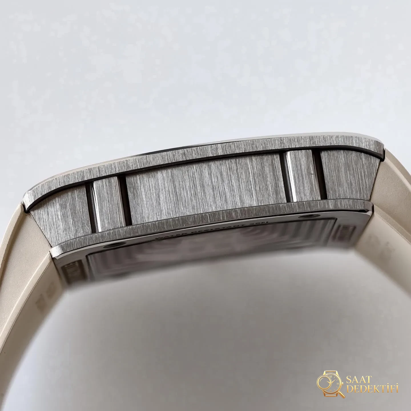 UMI Factory 2026 zirve armağanı | Richard Mille RM016 nihai iterasyon versiyonu görkemle karşınızda ✨ - Yan Profil ve Kordon Bağlantısı