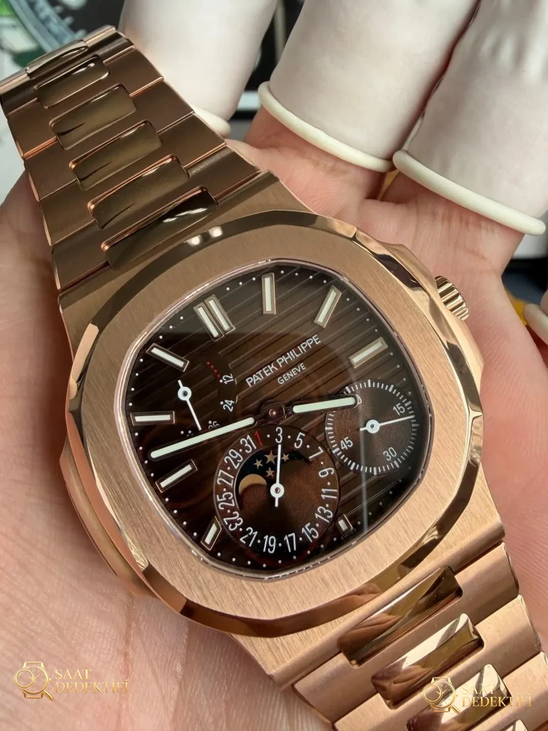 UMI Factory Patek Philippe Nautilus 5712 rose altın, 195 gram ağırlıklı versiyonun kalitesi nasıl? - Mekanizma Zemberek ve Balans Detayı