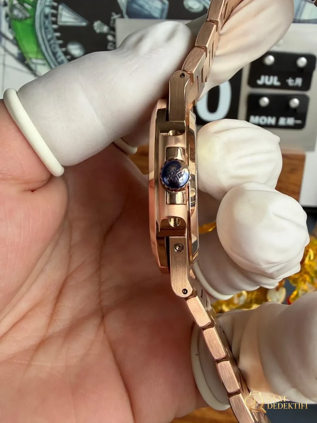 UMI Factory Patek Philippe Nautilus 5712 rose altın, 195 gram ağırlıklı versiyonun kalitesi nasıl? - Yan Profil ve Kordon Bağlantısı