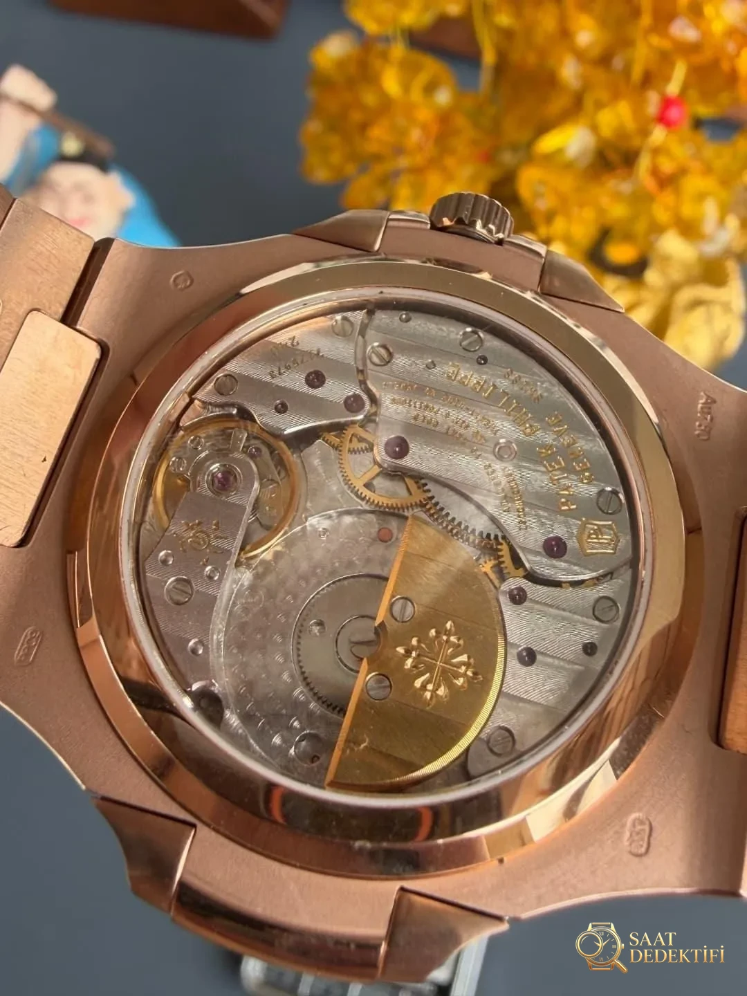 UMI Factory Patek Philippe Nautilus 5712 rose altın, 195 gram ağırlıklı versiyonun kalitesi nasıl? - Bilezik Bakla Ayrımı ve Pim Yapısı