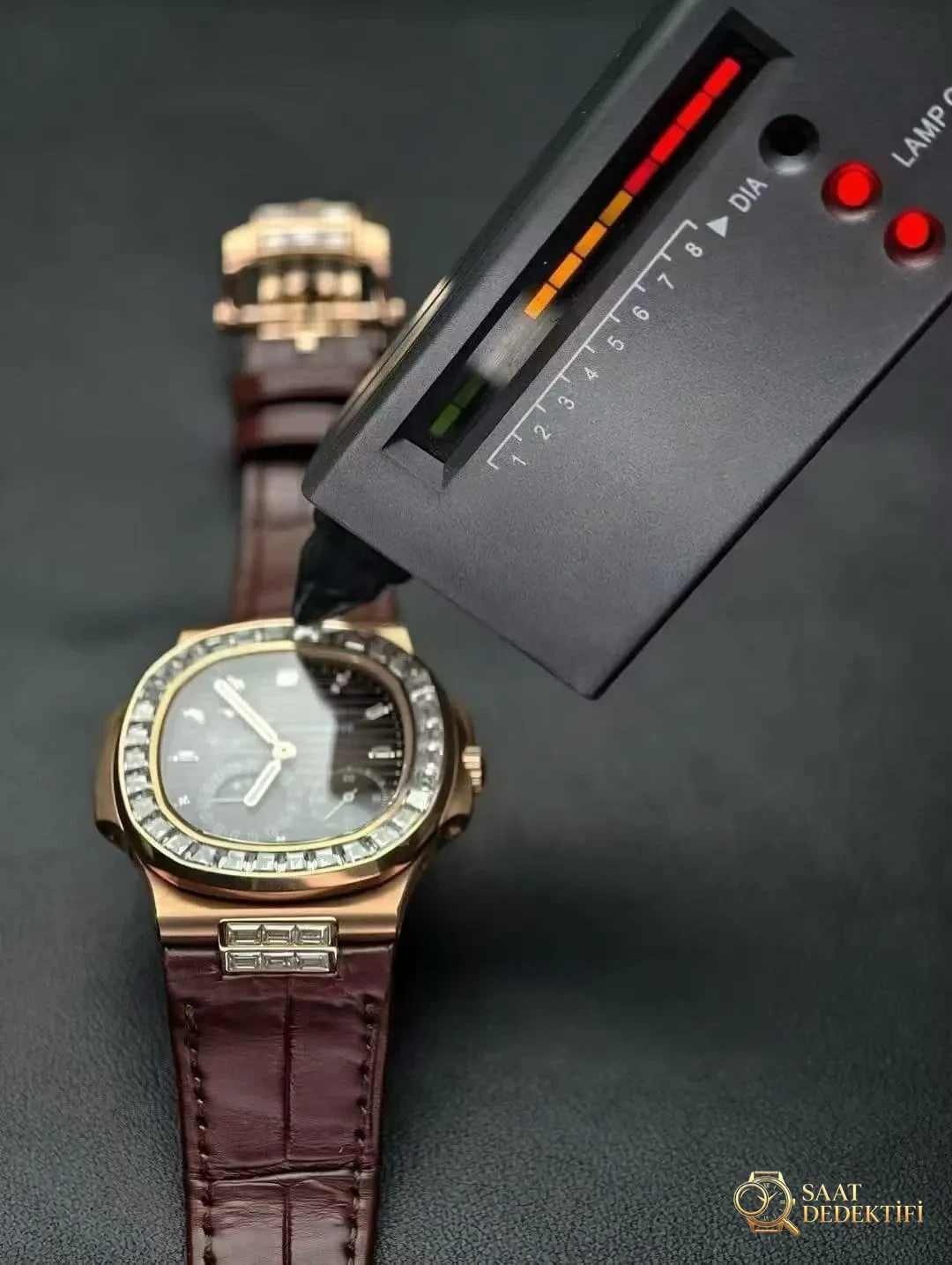 UMI Factory Patek Philippe Nautilus 5724R 114 Gram Tam Ağırlıklı T Kesim Büyük Elmas Bezel Tanıtımı - Arka Kapak ve Mekanizma Detayı